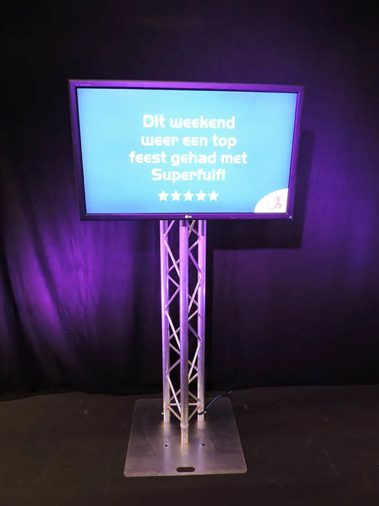 65 inch led scherm op truss pilaar